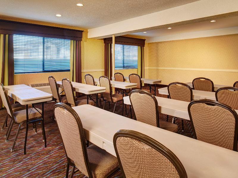 Holiday Inn Express San Diego South - National City By Ihg Business photo
